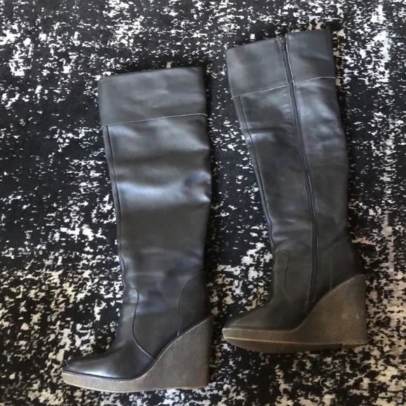 🖤Kelsi Dagger Black Leather Over the Knee Boots! - Picture 3 of 6